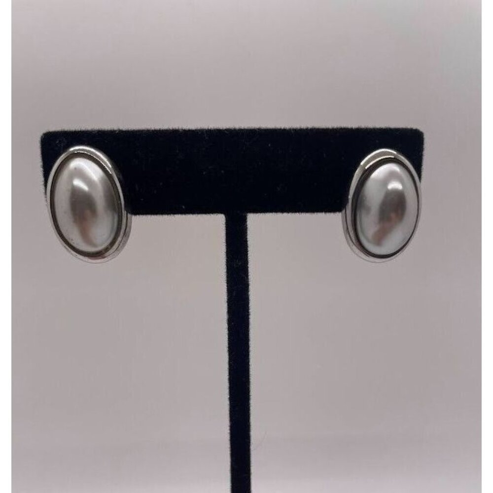 Vintage‎ Silver Tone Oval Faux Mabe Pearl Stud Earrings Classic Cabochon